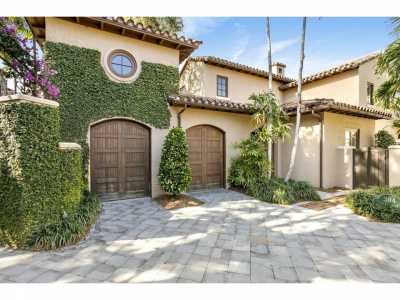 Home For Sale in Jupiter, Florida