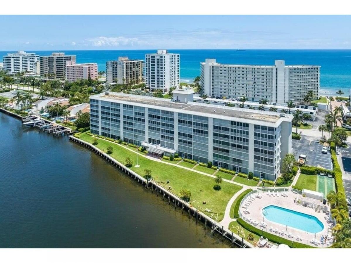 Picture of Home For Sale in Highland Beach, Florida, United States