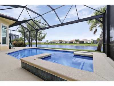 Home For Sale in Port Saint Lucie, Florida