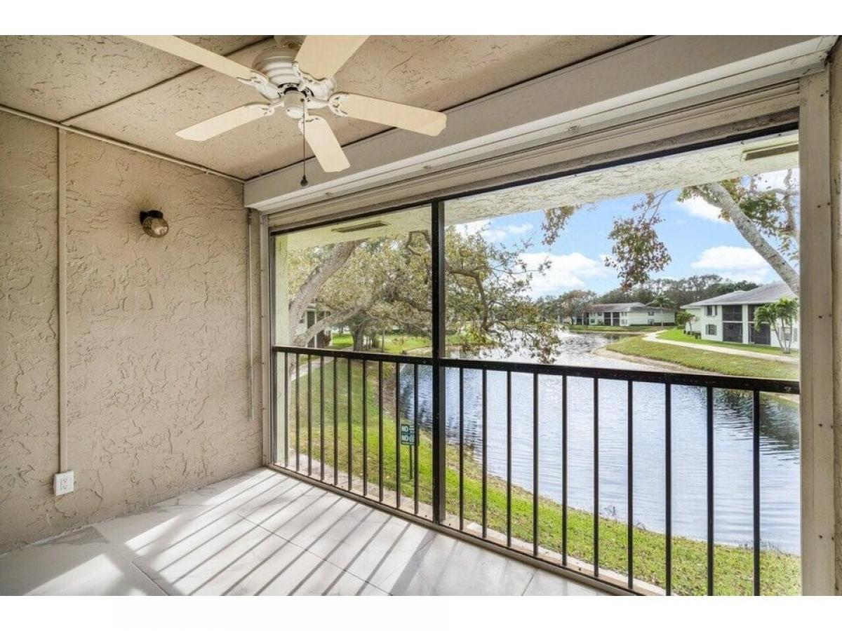 Picture of Home For Sale in Palm Beach Gardens, Florida, United States