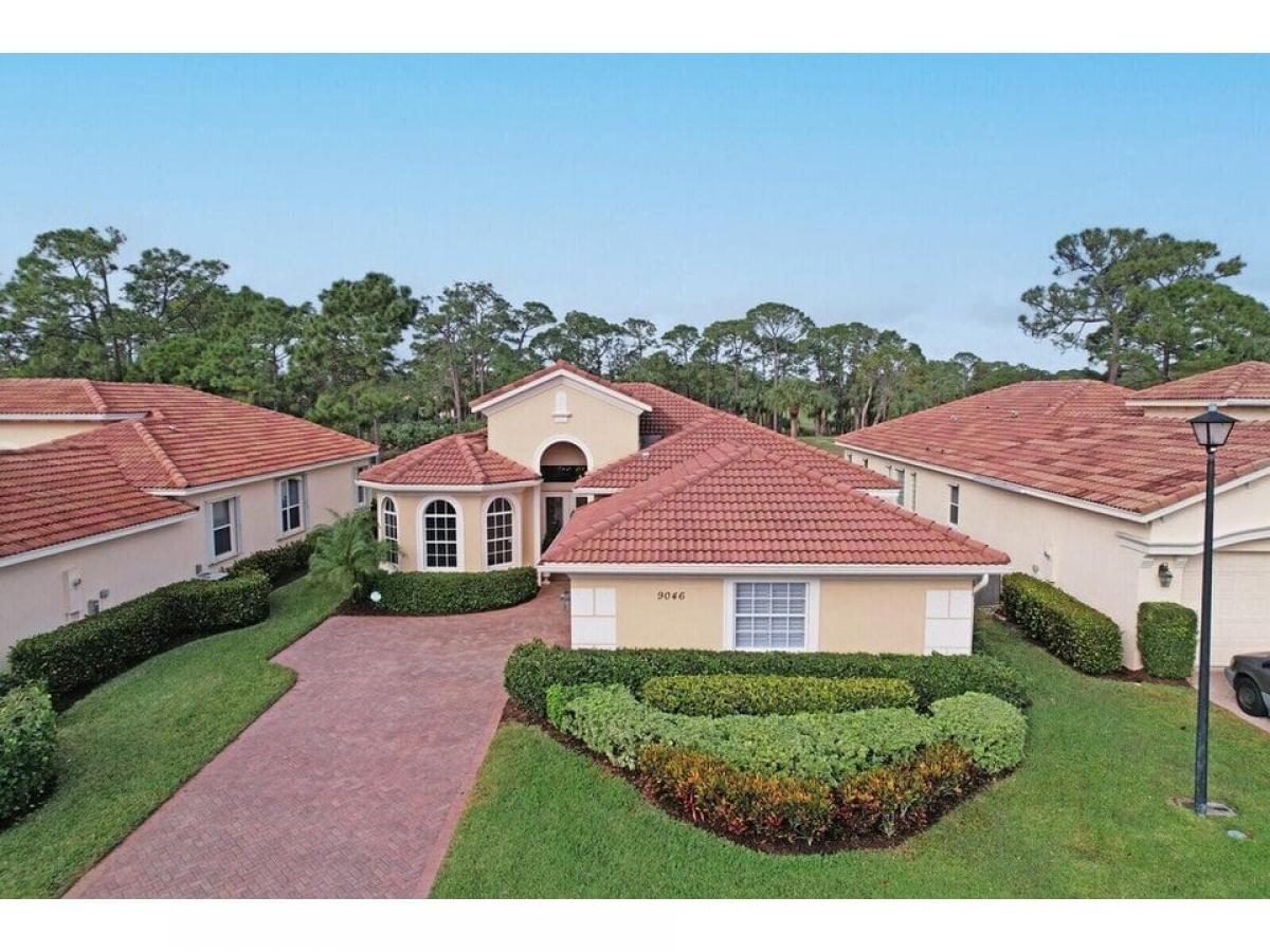 Picture of Home For Sale in Port Saint Lucie, Florida, United States