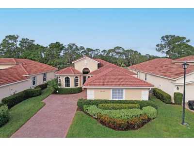 Home For Sale in Port Saint Lucie, Florida