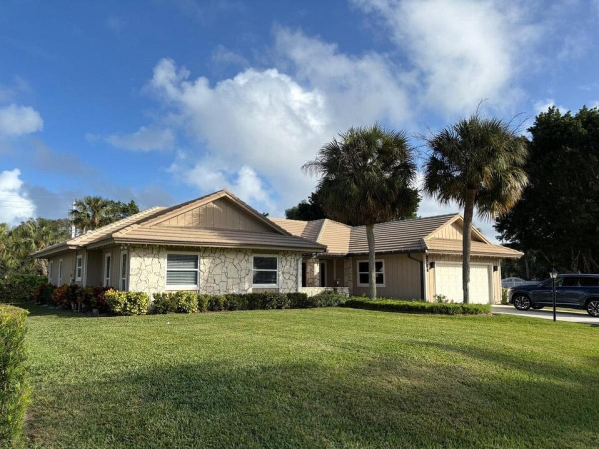 Picture of Home For Sale in Stuart, Florida, United States