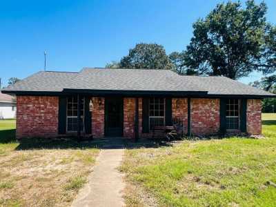 Home For Sale in Shepherd, Texas