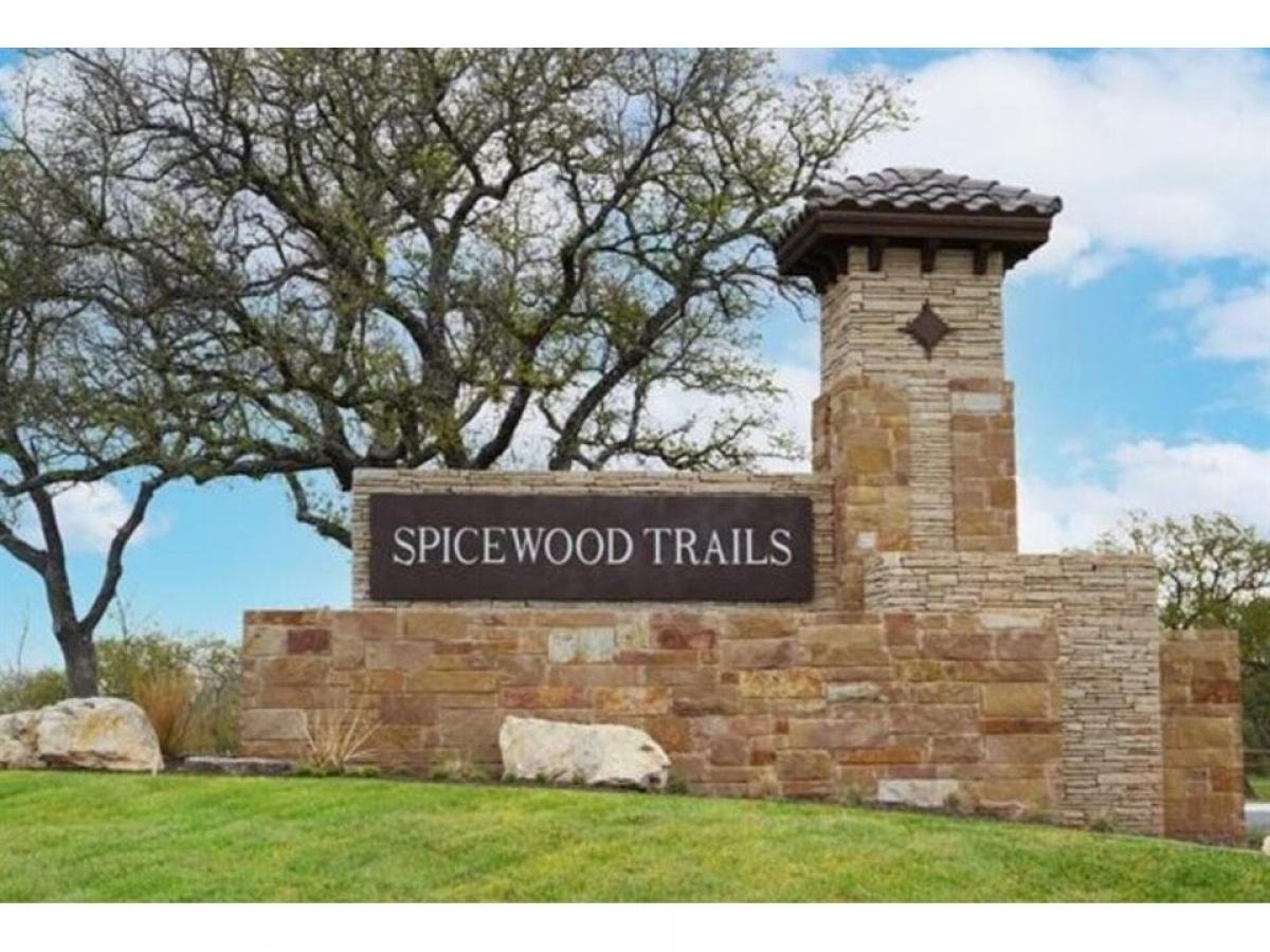 Picture of Residential Land For Sale in Spicewood, Texas, United States