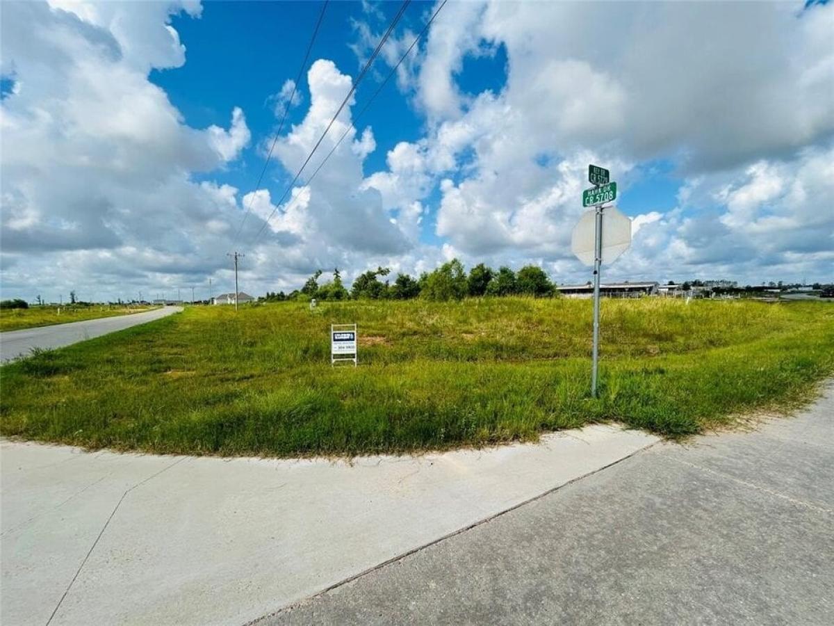 Picture of Residential Land For Sale in Cleveland, Texas, United States