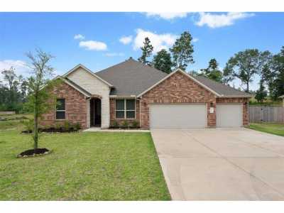 Home For Sale in New Waverly, Texas