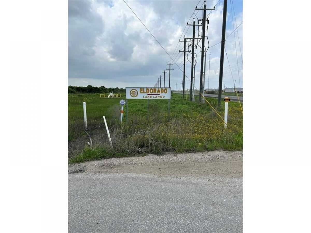 Picture of Residential Land For Sale in Clemville, Texas, United States