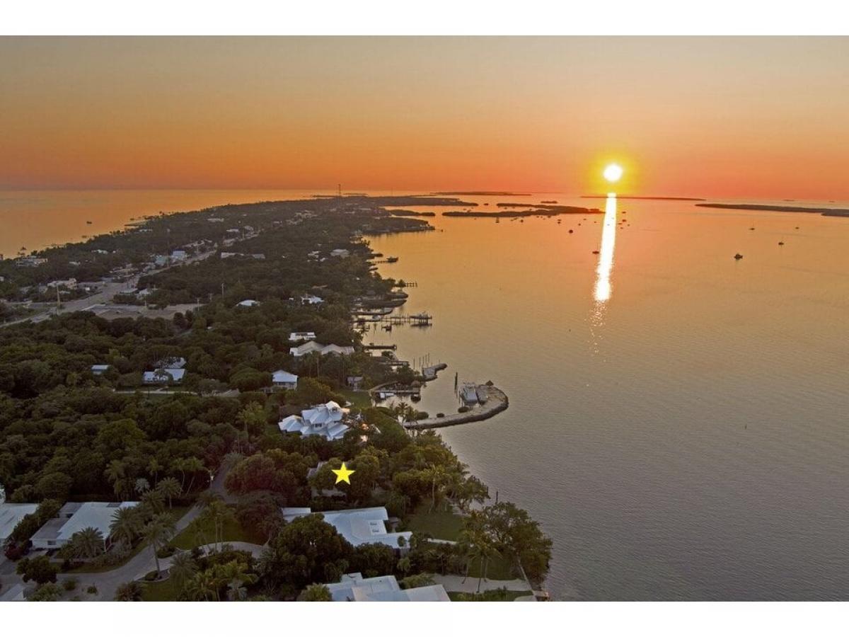 Picture of Home For Sale in Upper Matecumbe Key Islamorada, Florida, United States