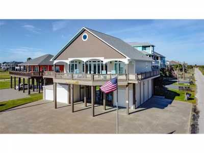 Home For Sale in Port Bolivar, Texas