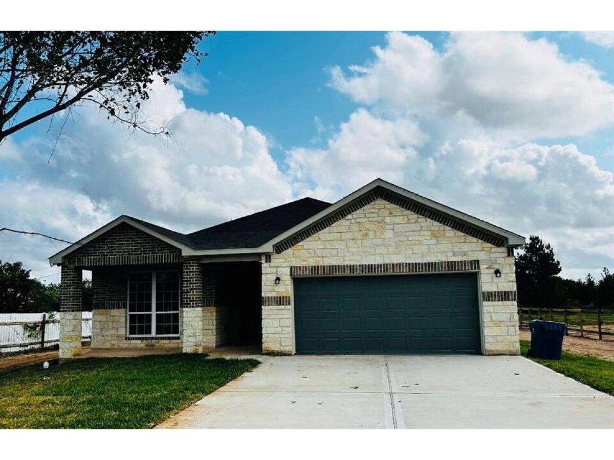 Picture of Home For Sale in Prairie View, Texas, United States