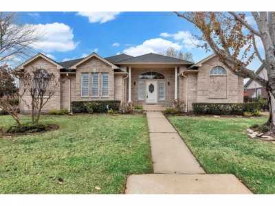 Home For Sale in Willis, Texas