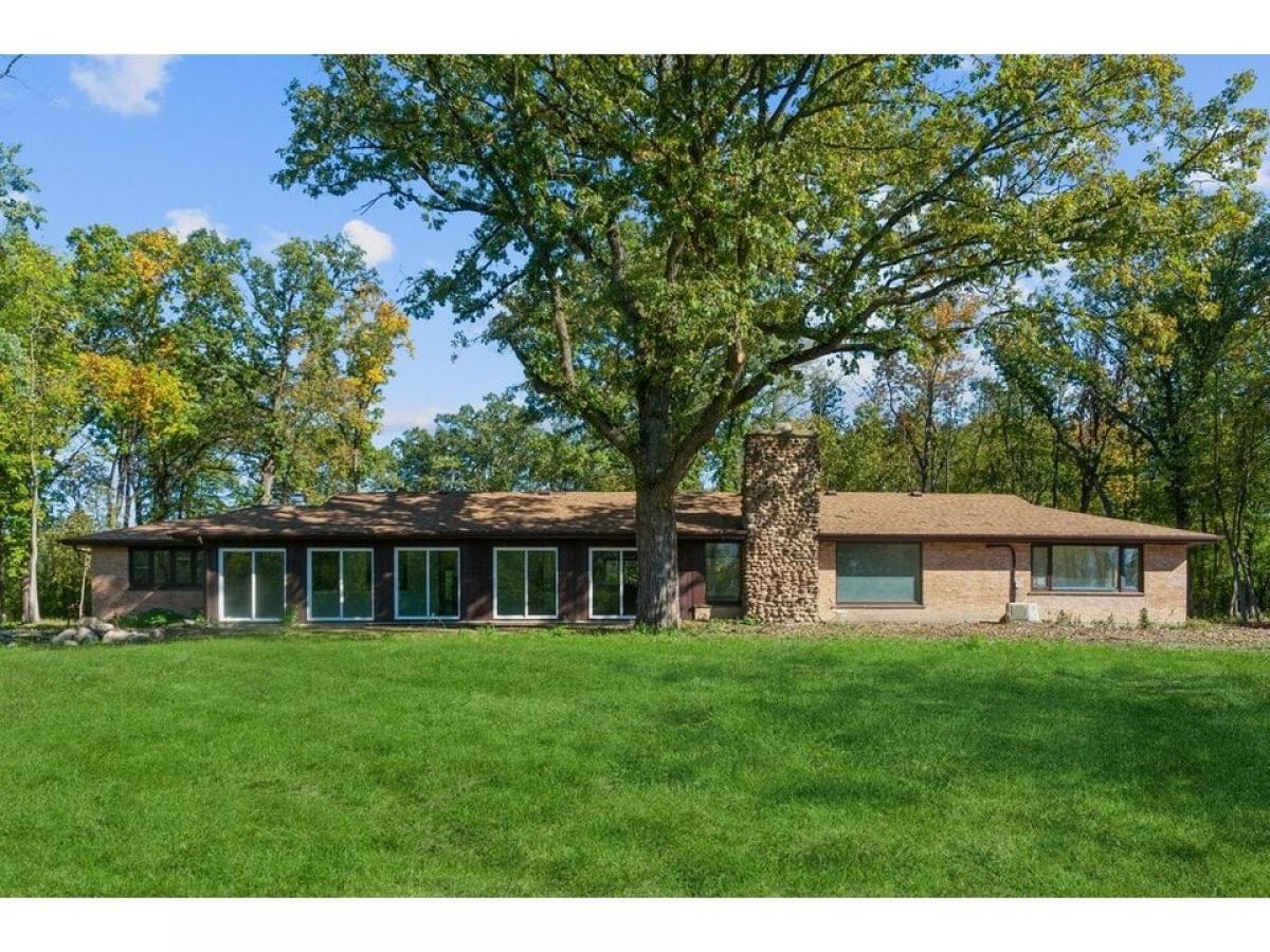 Picture of Home For Sale in Highland Park, Illinois, United States