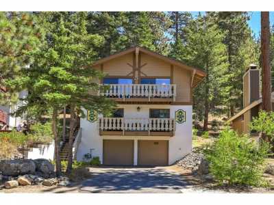 Home For Sale in South Lake Tahoe, California