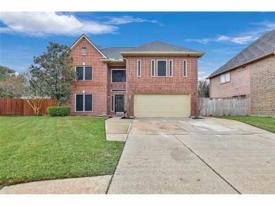 Home For Sale in Highlands, Texas