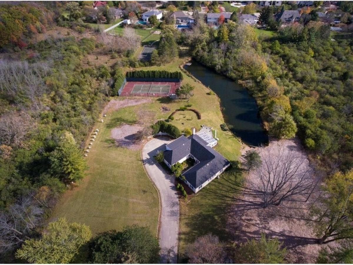 Picture of Home For Sale in Highland Park, Illinois, United States