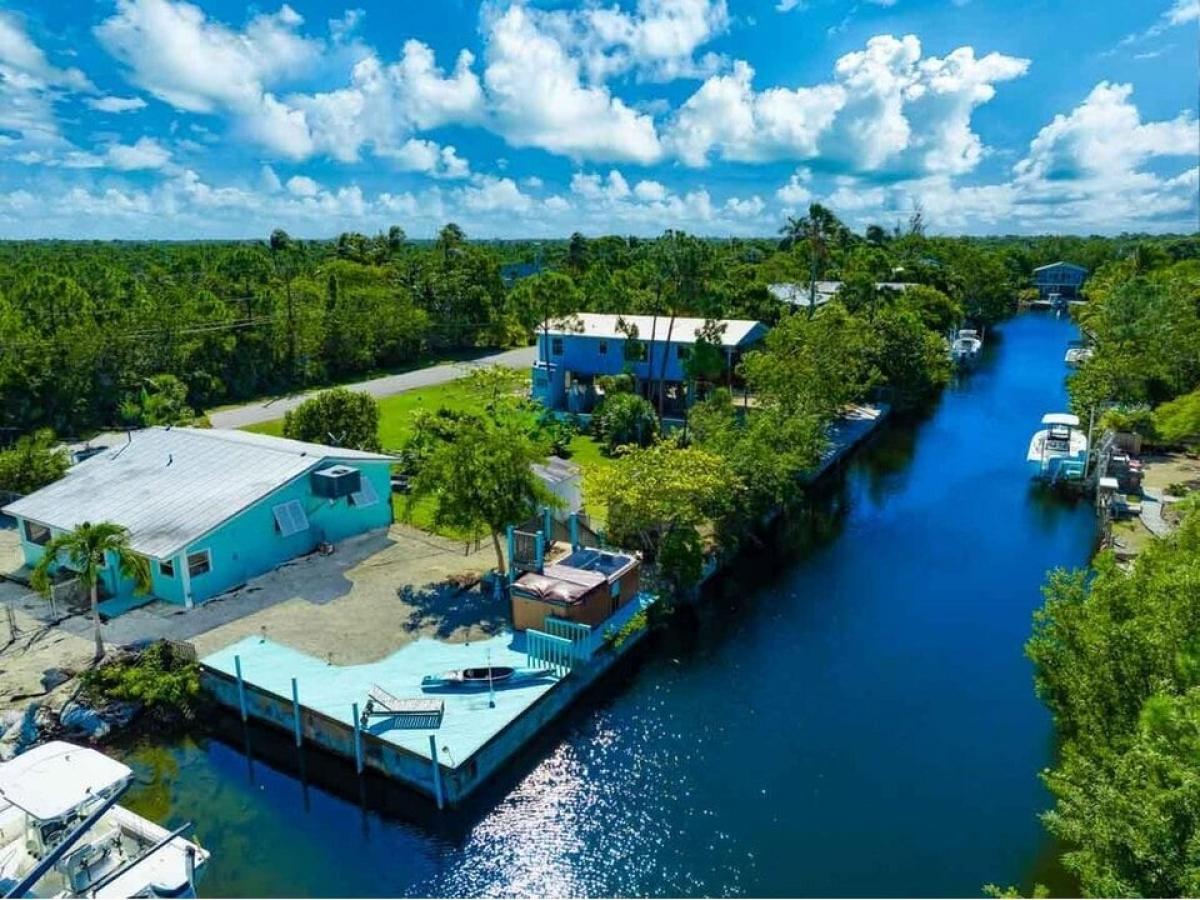 Picture of Home For Sale in Big Pine, Florida, United States