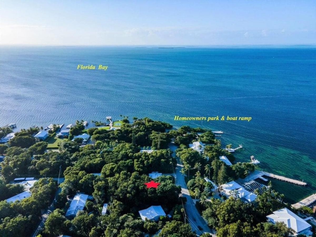 Picture of Residential Land For Sale in Islamorada, Florida, United States