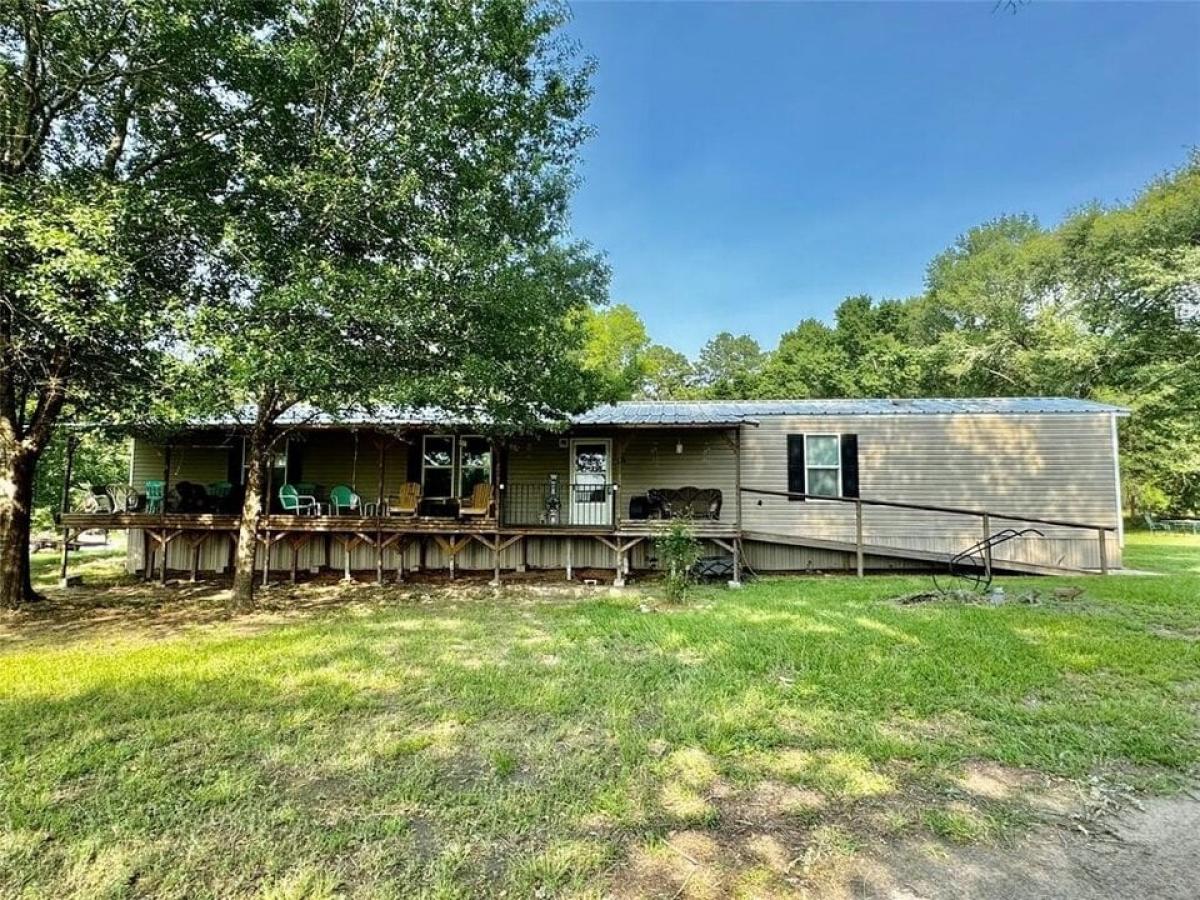 Picture of Home For Sale in Trinity, Texas, United States