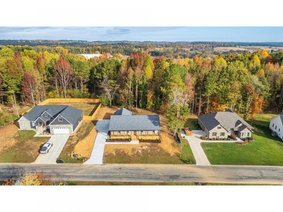 Picture of Home For Sale in Athens, Tennessee, United States