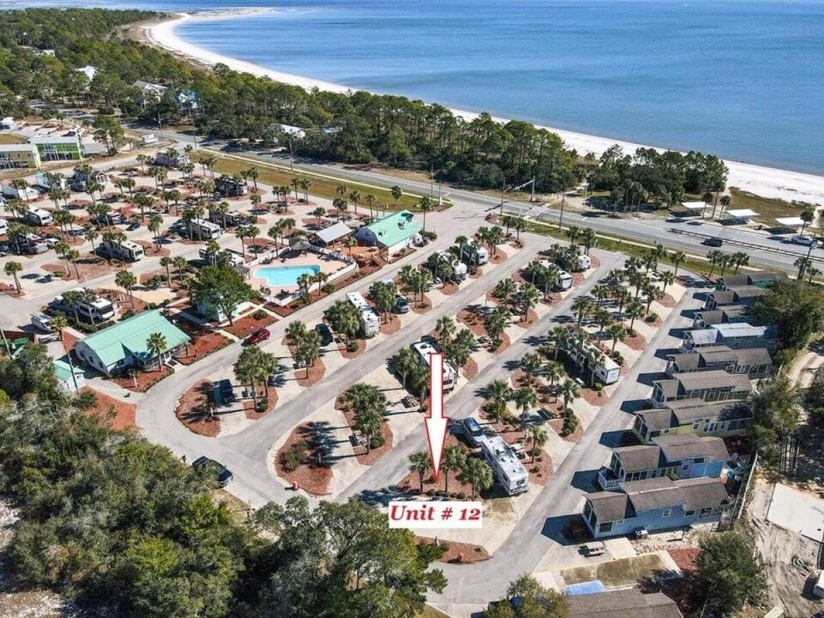 Picture of Residential Land For Sale in Carrabelle, Florida, United States