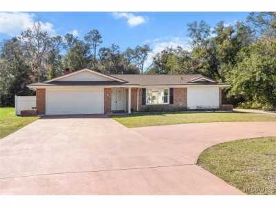 Home For Sale in Homosassa, Florida