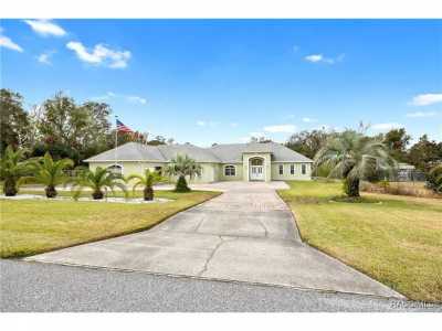 Home For Sale in Spring Hill, Florida