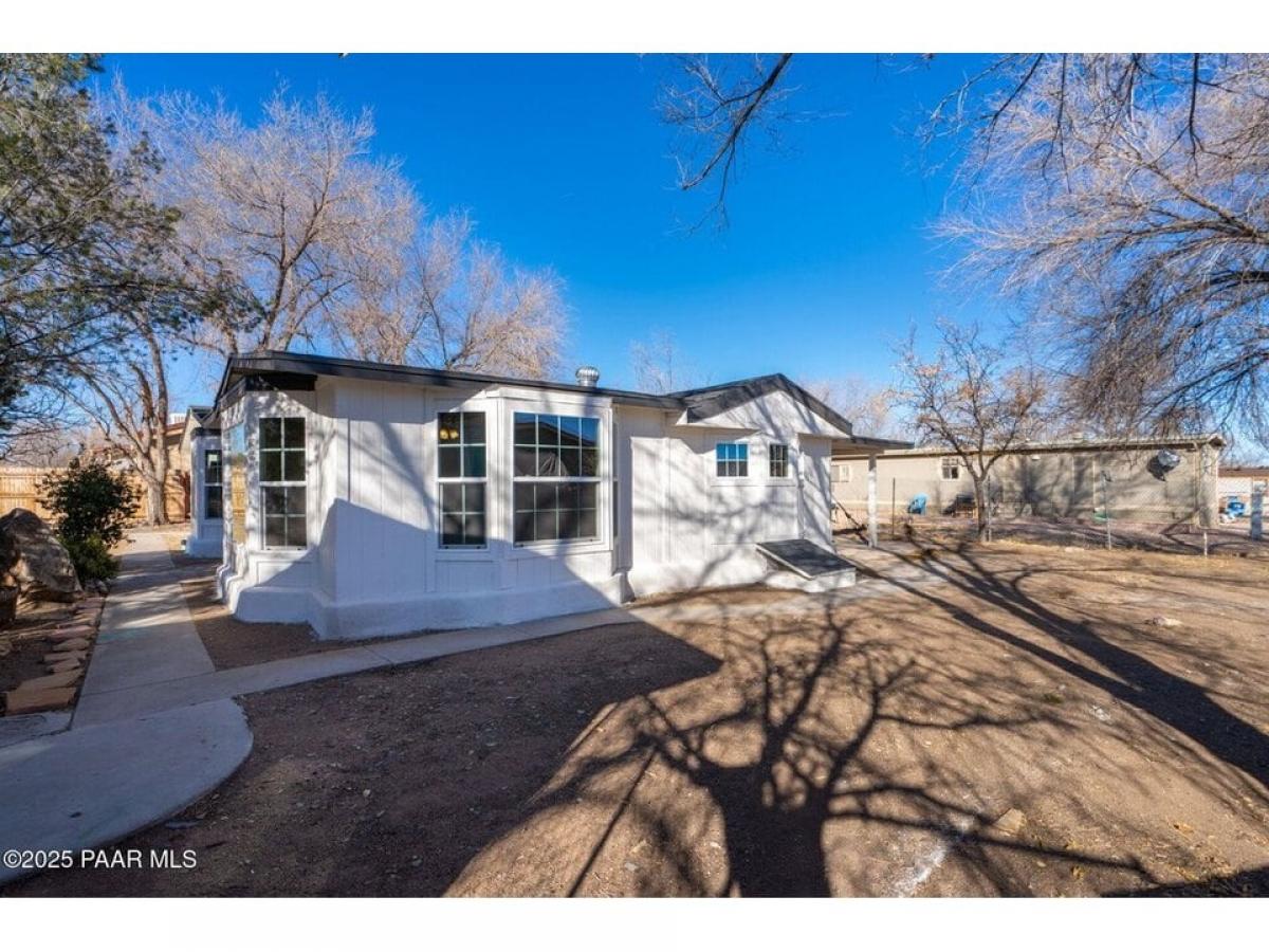 Picture of Home For Sale in Chino Valley, Arizona, United States