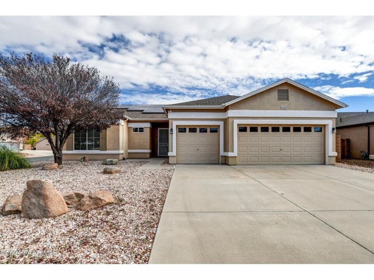 Picture of Home For Sale in Prescott Valley, Arizona, United States