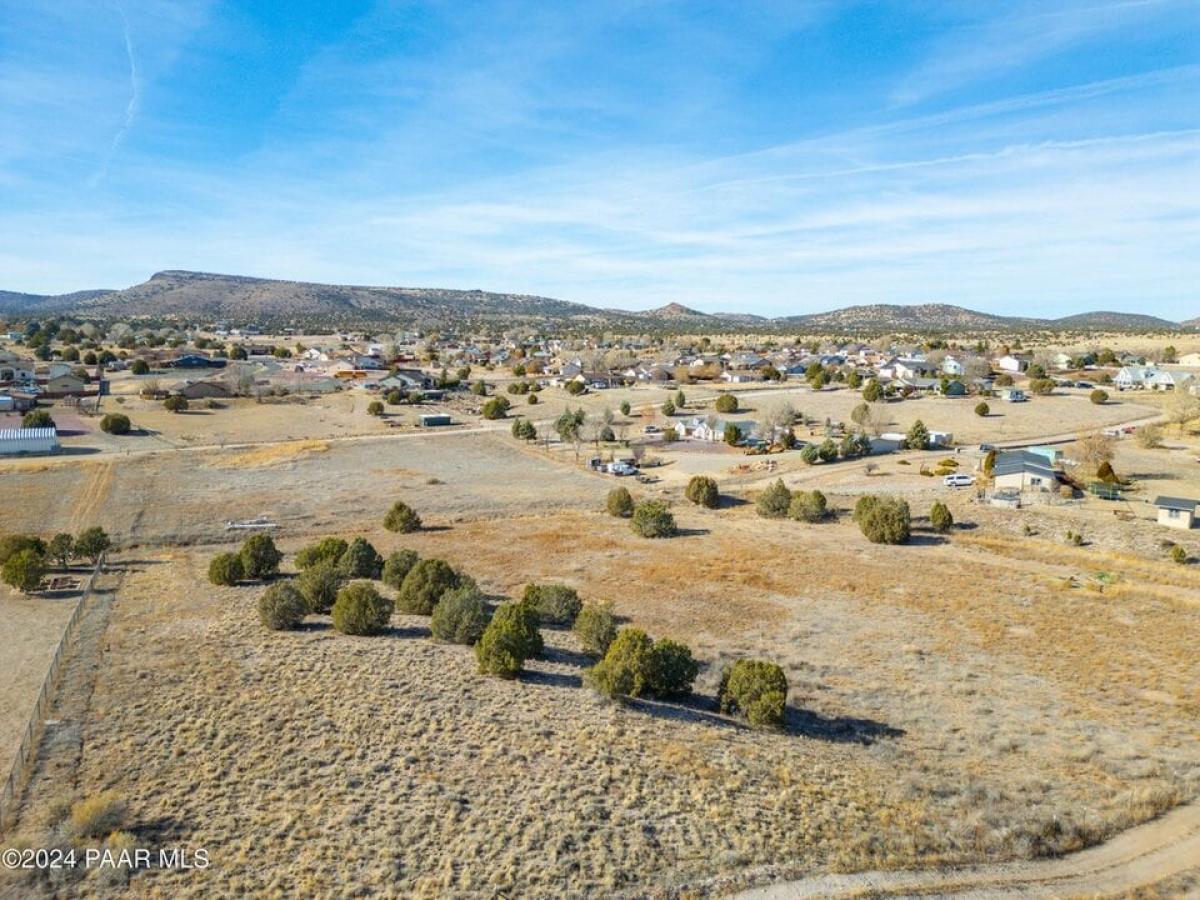 Picture of Residential Land For Sale in Chino Valley, Arizona, United States