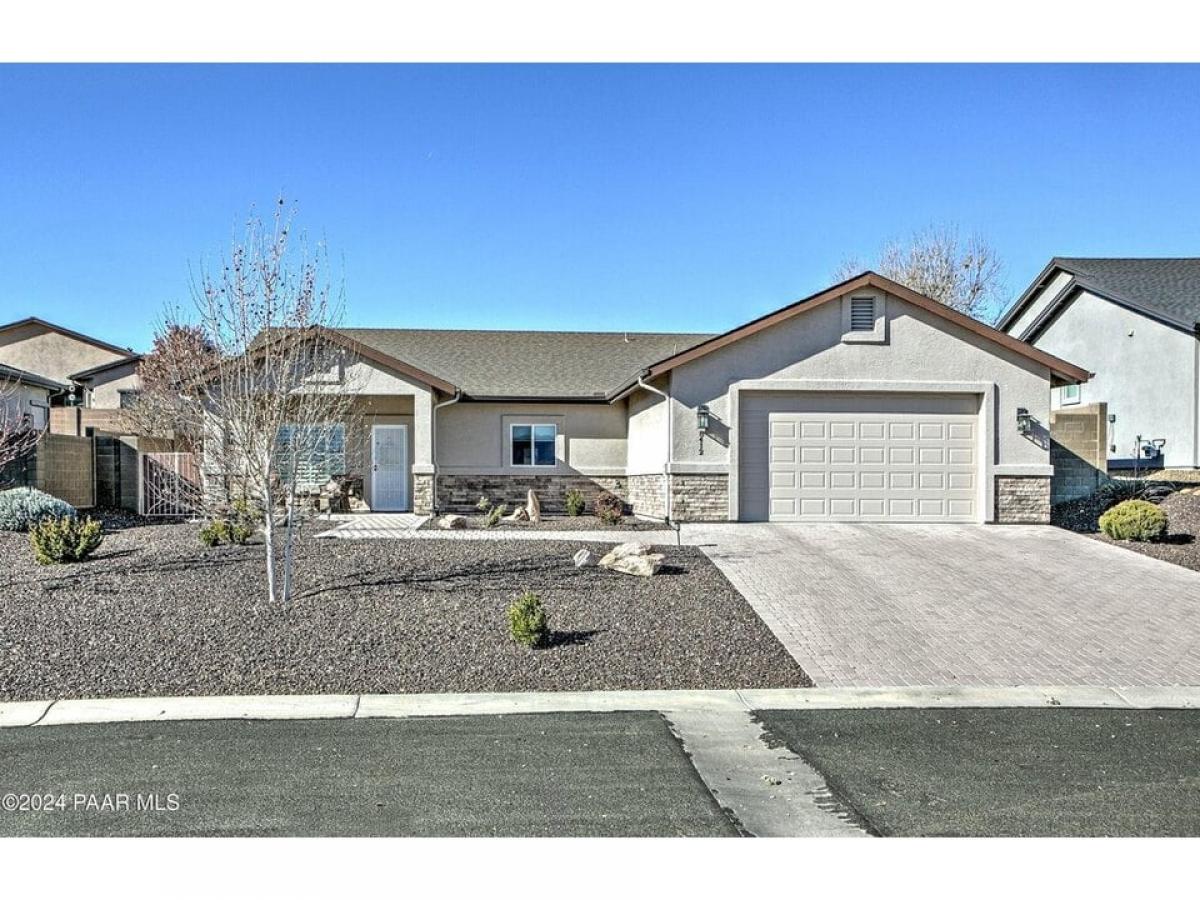 Picture of Home For Sale in Prescott Valley, Arizona, United States