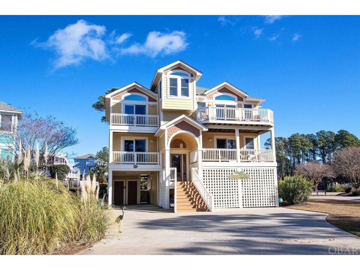 Picture of Home For Sale in Corolla, North Carolina, United States