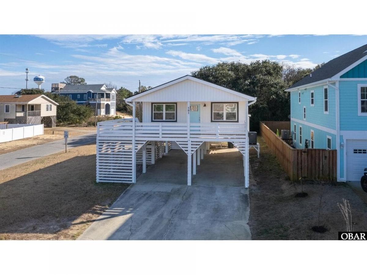 Picture of Home For Sale in Kill Devil Hills, North Carolina, United States