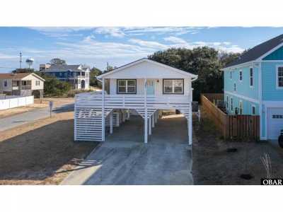 Home For Sale in Kill Devil Hills, North Carolina