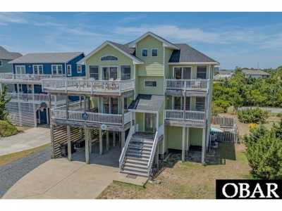 Home For Sale in Waves, North Carolina