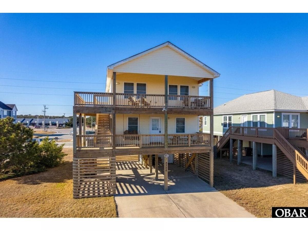 Picture of Home For Sale in Kill Devil Hills, North Carolina, United States