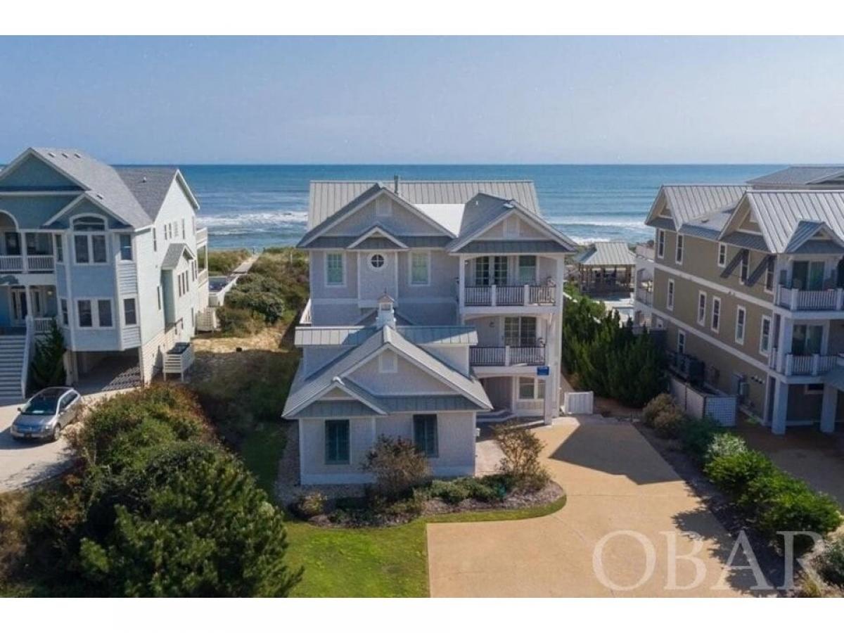 Picture of Home For Sale in Corolla, North Carolina, United States