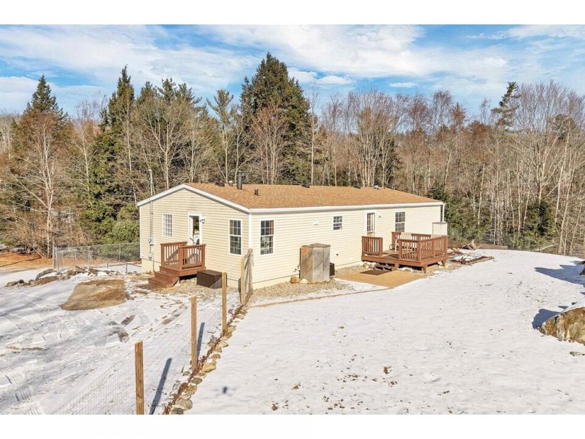 Picture of Home For Sale in New Durham, New Hampshire, United States