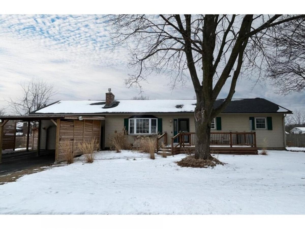 Picture of Home For Sale in Winooski, Vermont, United States