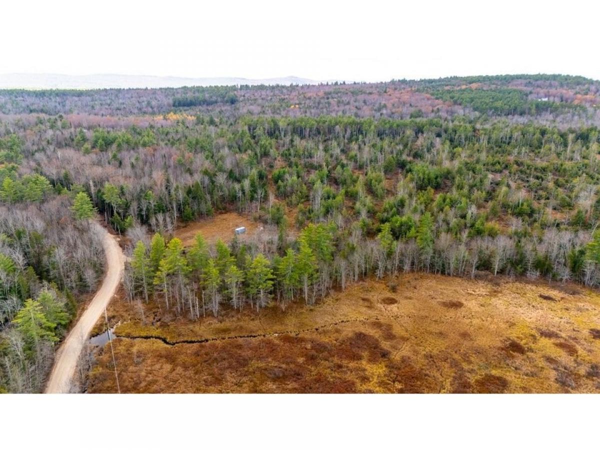 Picture of Residential Land For Sale in Wakefield, New Hampshire, United States