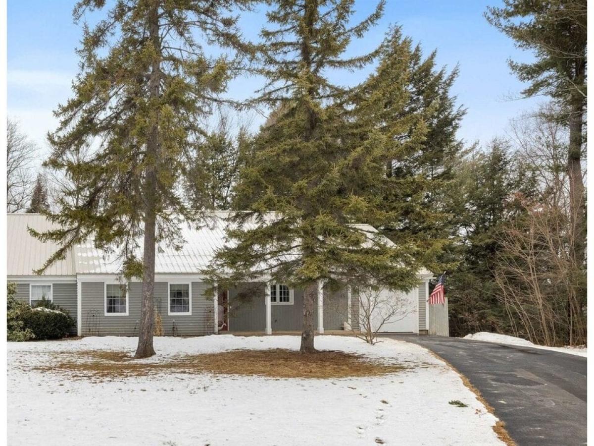 Picture of Home For Sale in Belmont, New Hampshire, United States