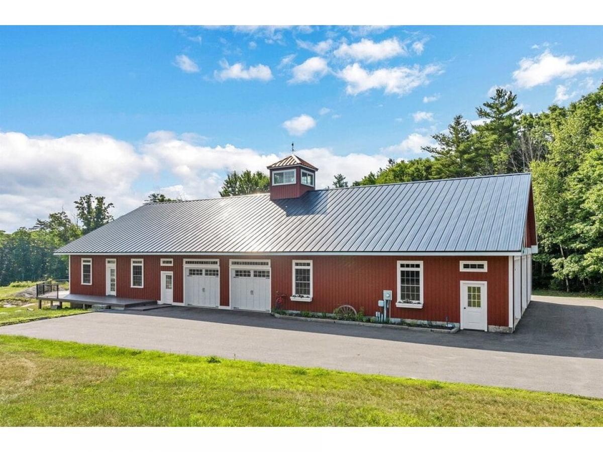 Picture of Home For Sale in Wakefield, New Hampshire, United States