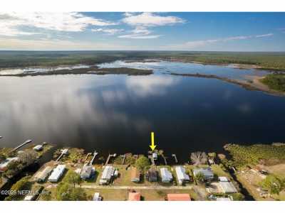 Home For Sale in Fort Mccoy, Florida