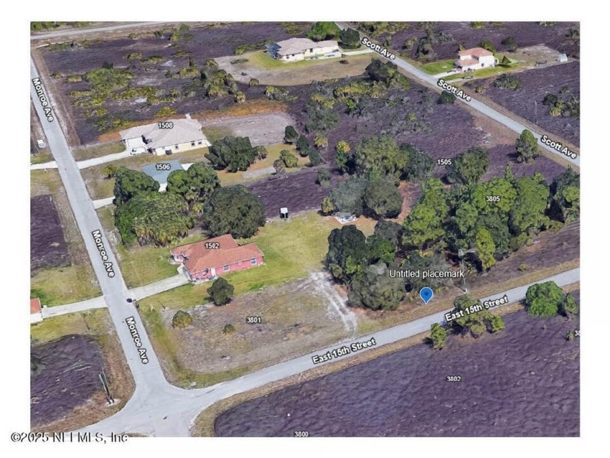 Picture of Residential Land For Sale in Lehigh Acres, Florida, United States