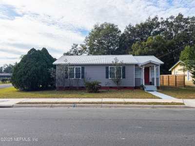 Home For Sale in Palatka, Florida