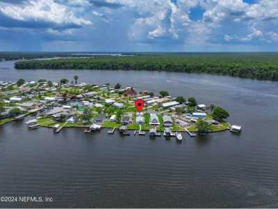 Home For Sale in Welaka, Florida