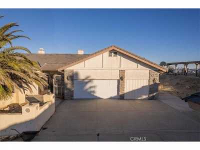 Home For Sale in Anza, California