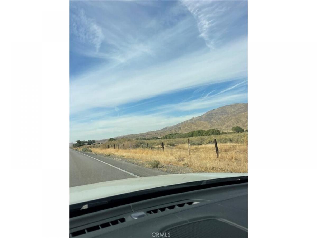 Picture of Residential Land For Sale in New Cuyama, California, United States