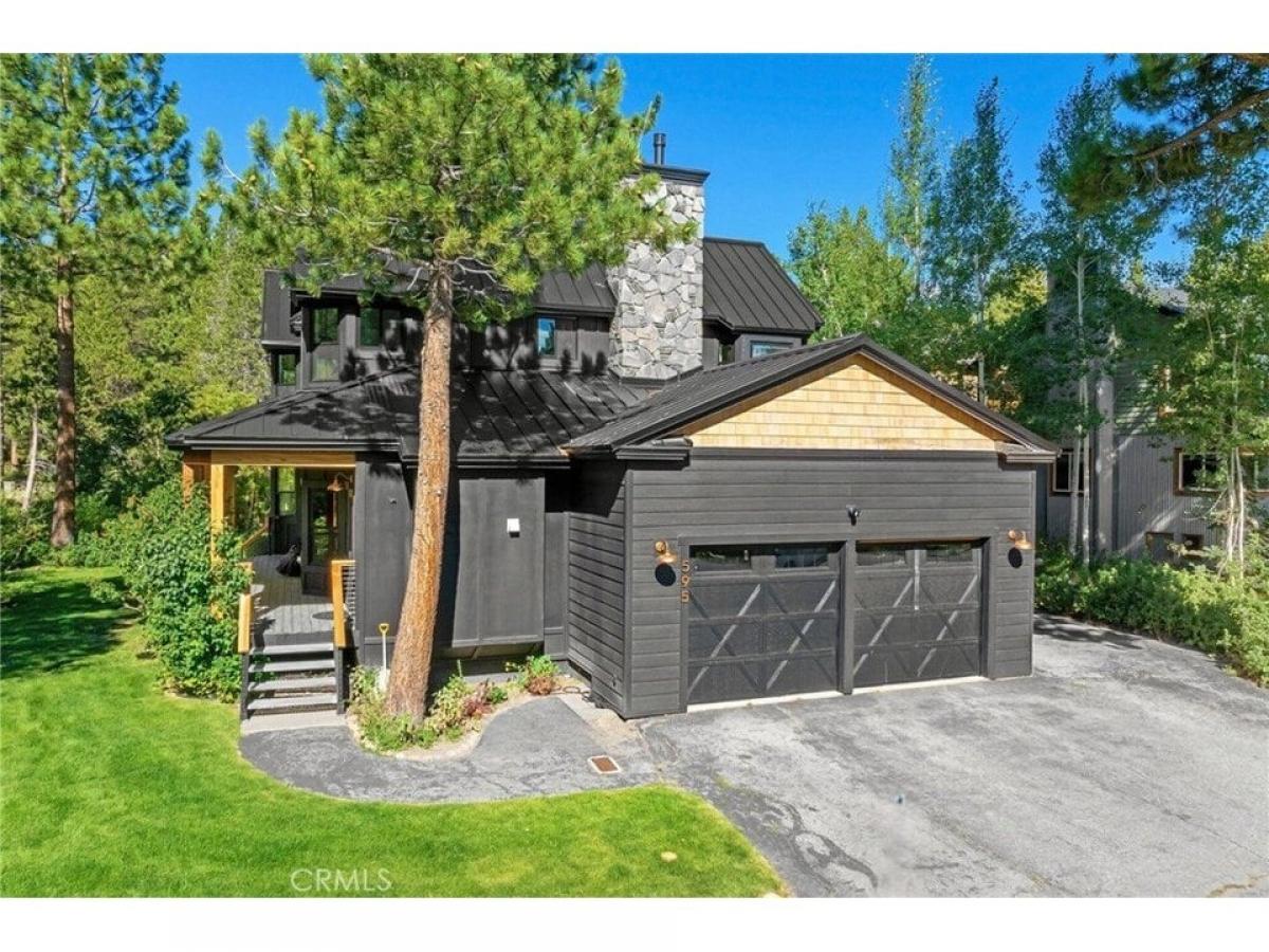 Picture of Home For Sale in Mammoth Lakes, California, United States