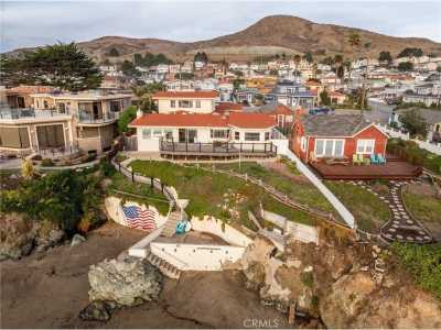 Home For Sale in Cayucos, California